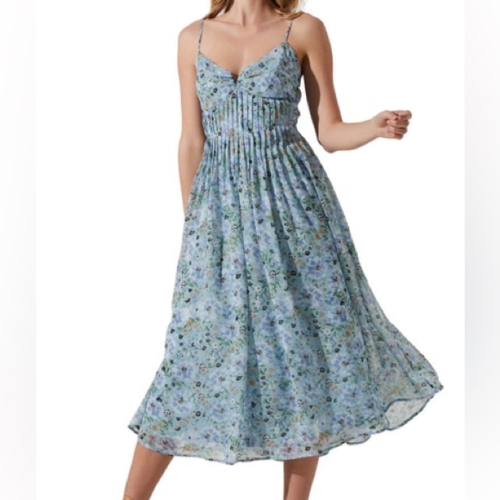 ASTR The Label Bayley Midi Dress in Blue Floral, Size L